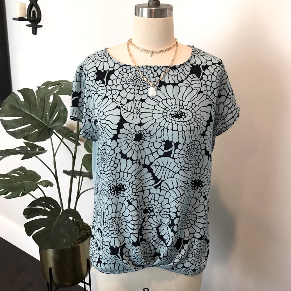 Ann Taylor floral top